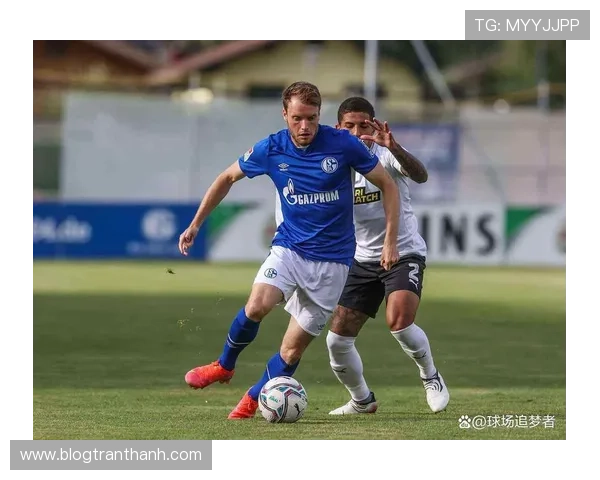 沙尔克青训体系再添新星，表现稳健的年轻球员备受期待