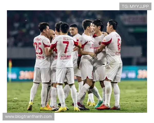 上海海港哈维尔时代开启，球队表现稳健竞争力增强