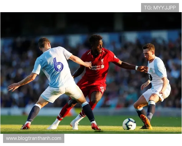 布莱克本进攻套路分析：战术体系与推进方式解析