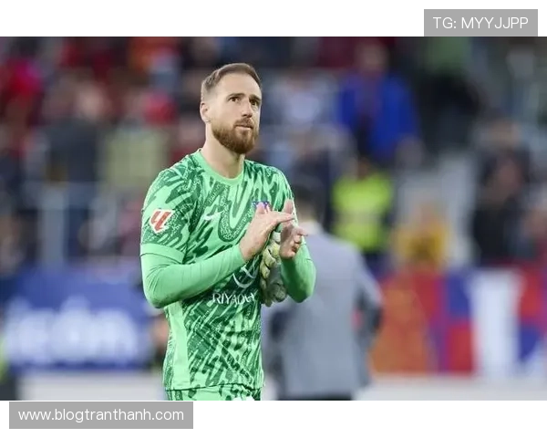 奥布拉克与库尔图瓦：门线反应速度与身高覆盖能力对比分析