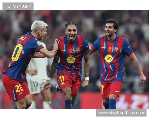 巴萨中场失控问题加剧,体系稳定性面临考验