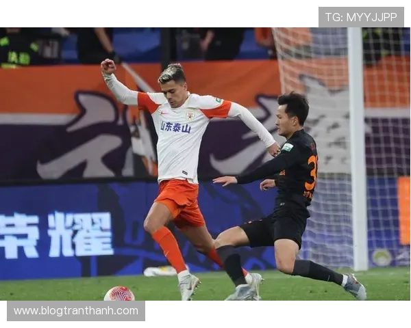 山东泰山中场控场乏力，节奏失控问题逐步反映在攻防转换效率上