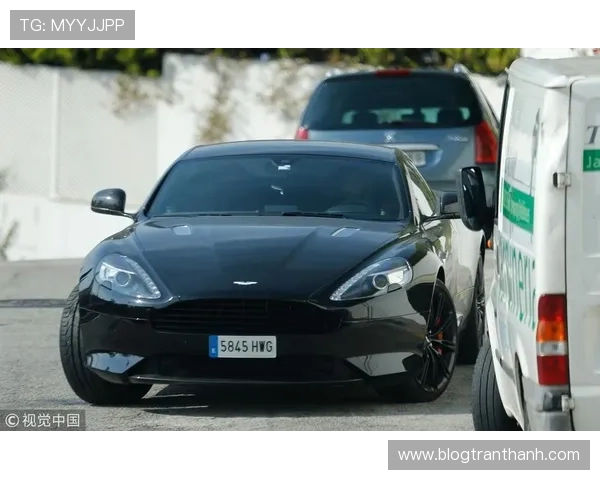 皮克居然在家装成富豪，豪车都比隔壁街明星多，那日常到底啥样？